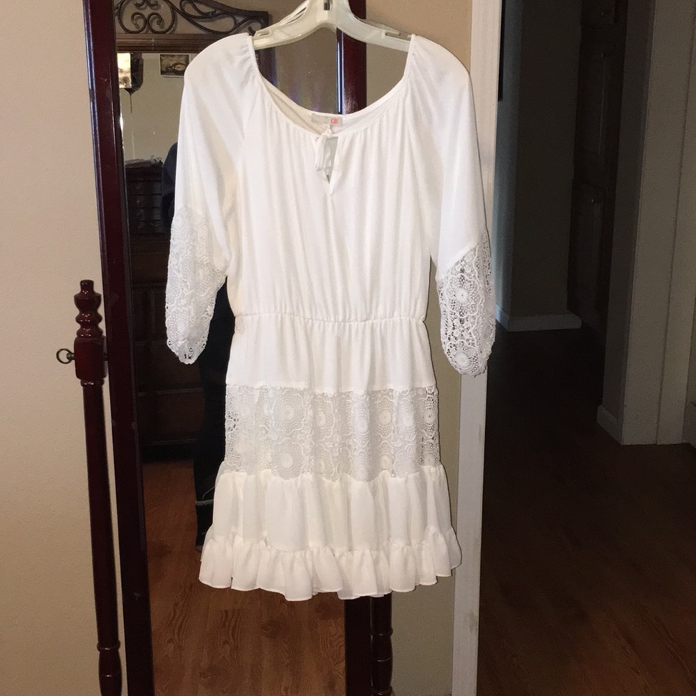 White lace dress